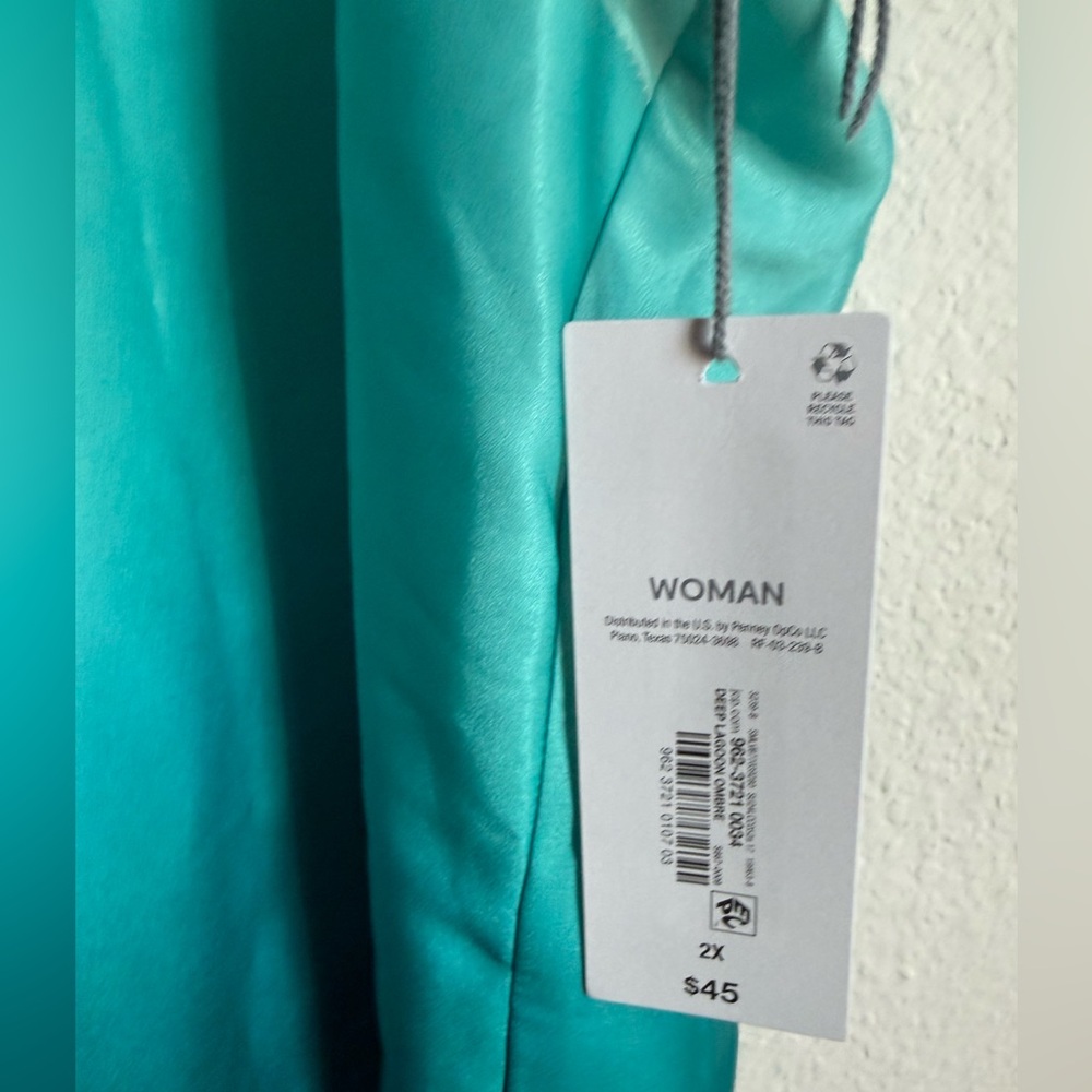 Liz Claiborne Blue Ombre Sleeveless Blouse - Picture 9 of 9